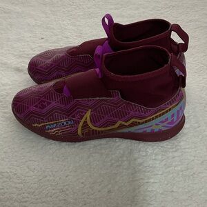 Nike Kids Mercurial Zoom vapor 15 Maroon and Gold Sneakers